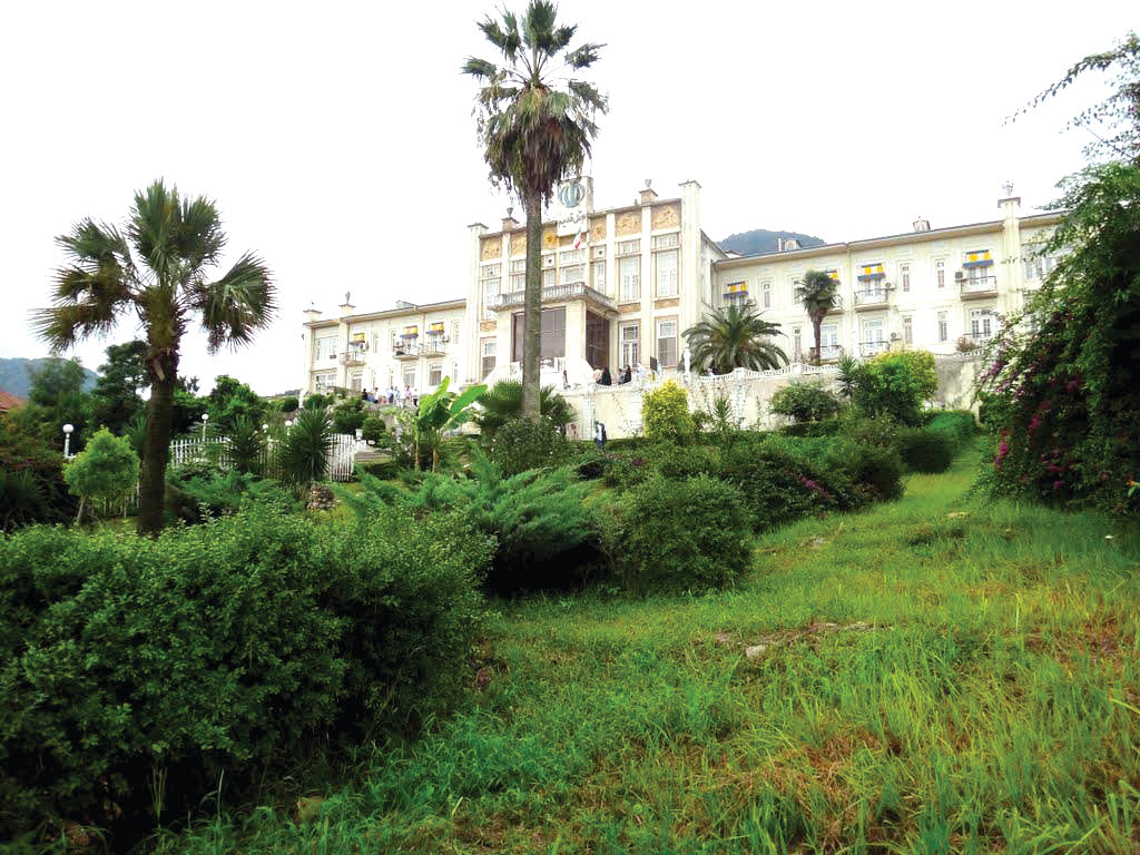 پروژه چیلر تهویه مطبوع گرین در استان مازندران هتل بزرگ رامسر